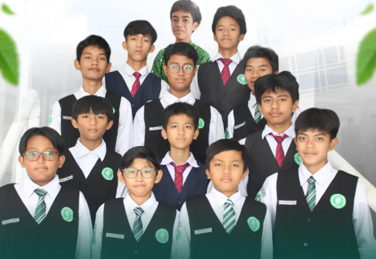 Santri Brilliant Al Fatih Raih Medali Emas dan Perak pada Olimpiade Sains Pemuda Indonesia